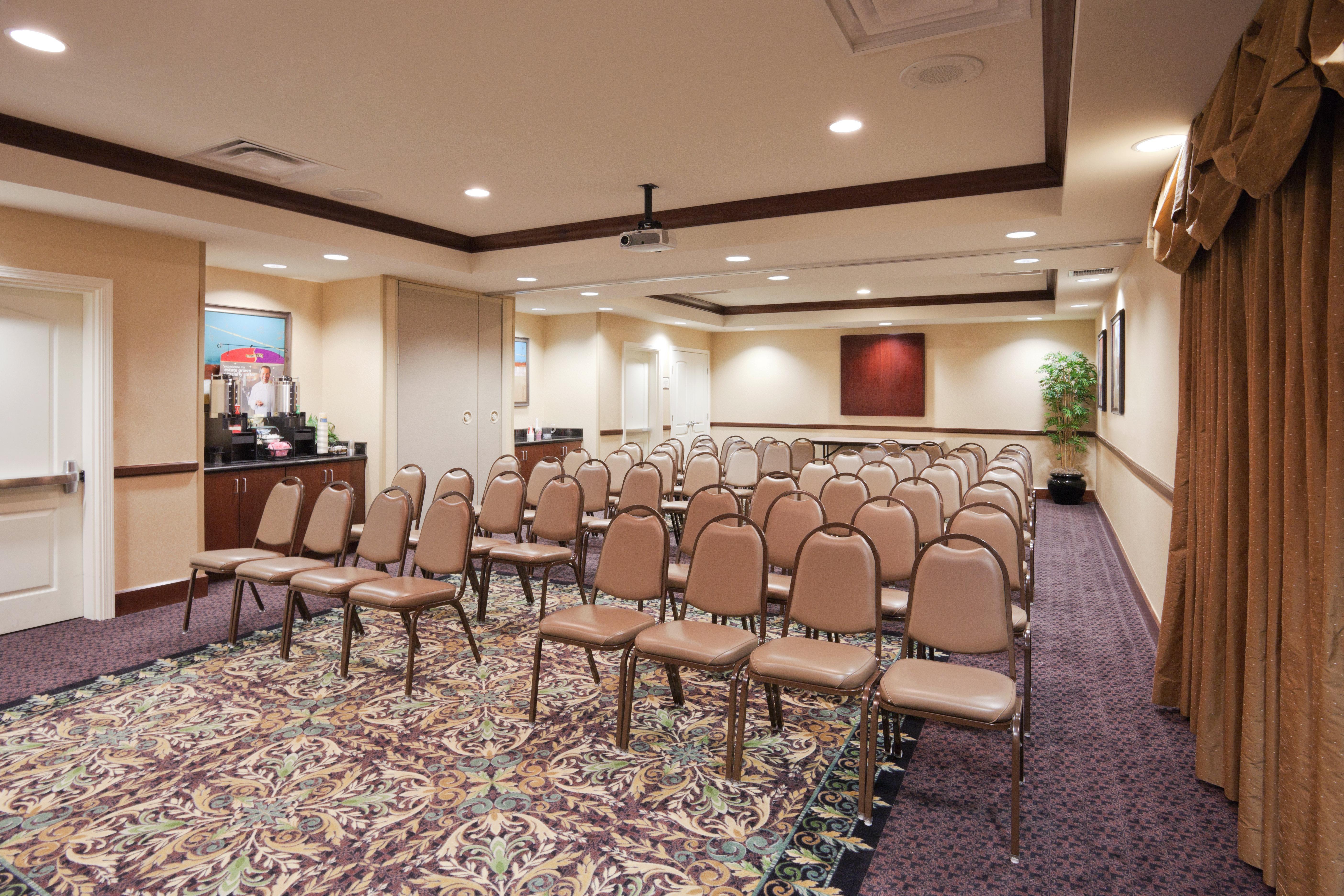 Staybridge Suites Lafayette-Airport By Ihg Екстериор снимка